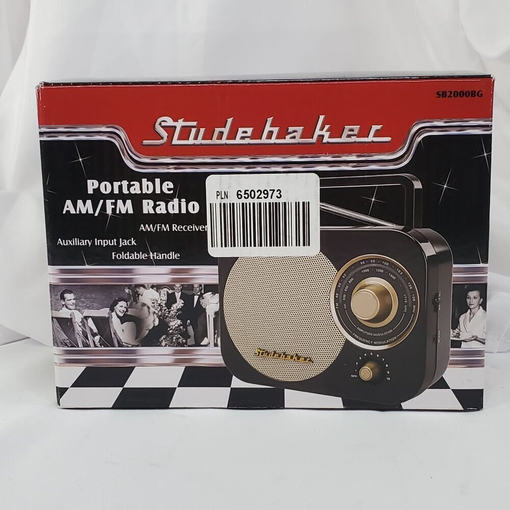 Studebaker Portable AM/FM Radio With Auxiliary Input Jack & Foldable Handle